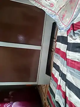 Snapshot of akshant1234 chatting on 11.14.25 akshant1234 online show from 11.14.25