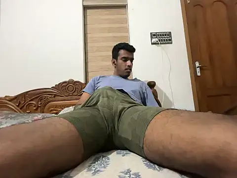 nivedthomas01 online show from 02.11.26