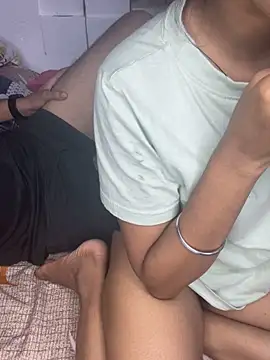 Snapshot of Hot_Nude45 chatting on 09.28.25 Hot Nude45 online show from 09.28.25