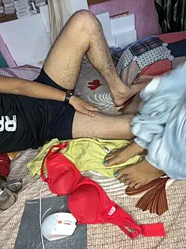 Snapshot of Hot_Nude45 chatting on 10.06.25 Hot Nude45 online show from 10.06.25