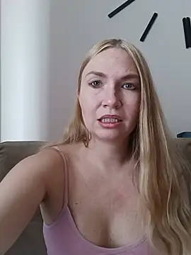 KisaVixen online show from 08.04.26