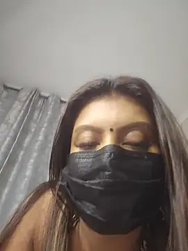 Indian GlowingMiax online show from 06.26.26