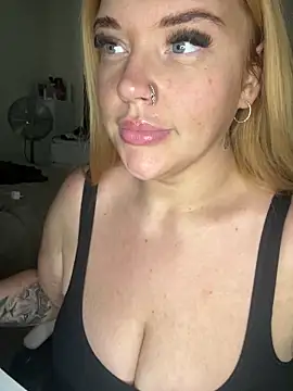 MysteriousMylaX online show from 10.07.25