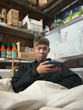 linh21107 online show from 11.22.25