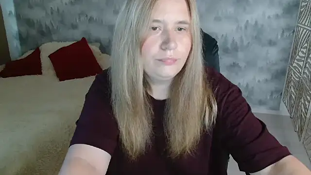 AdelinaLawson online show from 08.04.26