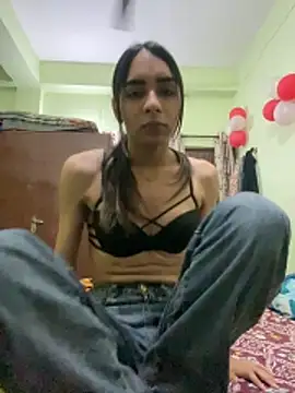 Snapshot of kaylee_demm chatting on 11.29.25 kaylee demm online show from 11.29.25