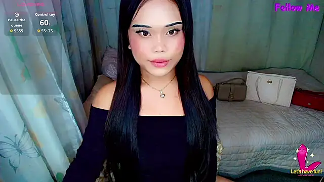 Cassandra Luxx online show from 06.19.26