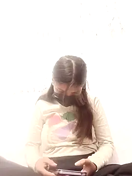 Snapshot of VamikaAngel chatting on 12.05.25 VamikaAngel online show from 12.05.25