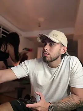 Tomas Olivia online show from 12.17.25