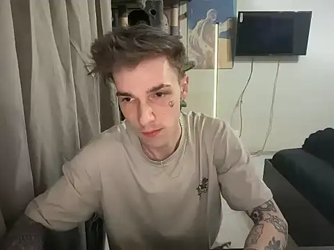 Snapshot of davesinner chatting on 03.17.26 davesinner online show from 03.17.26