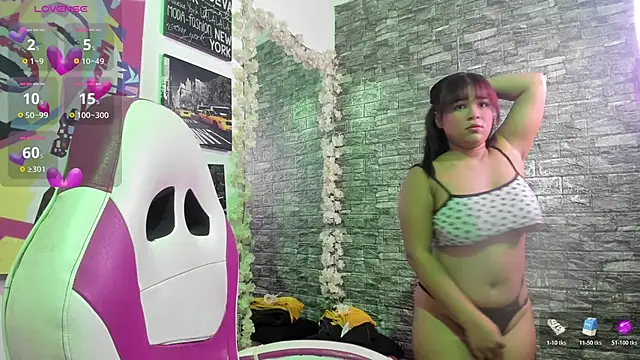 Snapshot of karoll__sex chatting on 06.17.26 karoll sex online show from 06.17.26