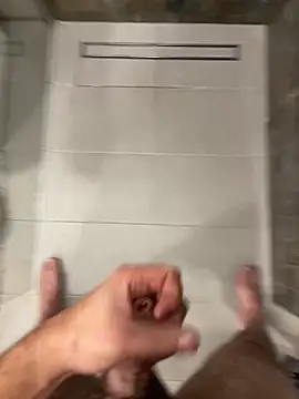 Snapshot of MrZli chatting on 11.08.25 MrZli online show from 11.08.25