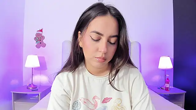 Snapshot of SofieBunnie chatting on 03.26.26 SofieBunnie online show from 03.26.26