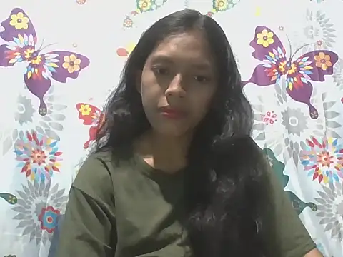 Snapshot of preggymom19 chatting on 10.14.25 preggymom19 online show from 10.14.25