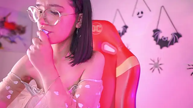 Lana Dreams  online show from 10.09.25