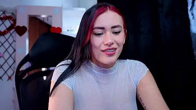Snapshot of 6gaaby chatting on 09.18.25 6gaaby online show from 09.18.25