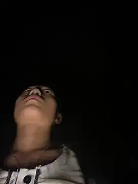 EmLy02 online show from 10.09.25