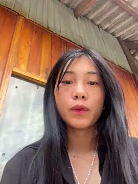 EmLy02 online show from 05.04.26