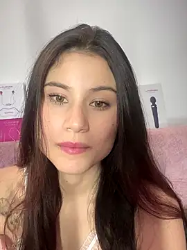 Snapshot of VioletaLorette chatting on 09.20.25 VioletaLorette online show from 09.20.25