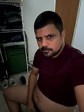 Snapshot of Diabloproducciones chatting on 11.22.25 Diabloproducciones online show from 11.22.25