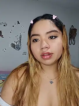 Emily  Hott online show from 05.22.26