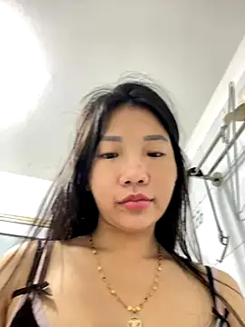 Snapshot of Miumieu chatting on 11.09.25 Miumieu online show from 11.09.25