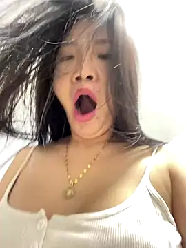 Snapshot of Miumieu chatting on 01.06.26 Miumieu online show from 01.06.26