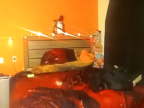 LusciousKandy online show from 10.04.25