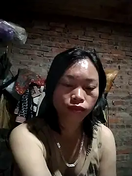 Snapshot of __Ngoc20__ chatting on 10.31.25 Ngoc20 online show from 10.31.25