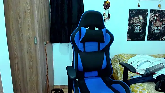 Snapshot of javiersexymann chatting on 01.09.25 javiersexymann online show from 01.09.25