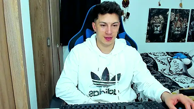 Snapshot of javiersexymann chatting on 01.23.25 javiersexymann online show from 01.23.25