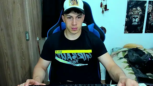 Snapshot of javiersexymann chatting on 02.10.25 javiersexymann online show from 02.10.25