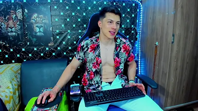 Snapshot of javiersexymann chatting on 09.29.25 javiersexymann online show from 09.29.25