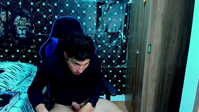 Snapshot of javiersexymann chatting on 01.08.26 javiersexymann online show from 01.08.26