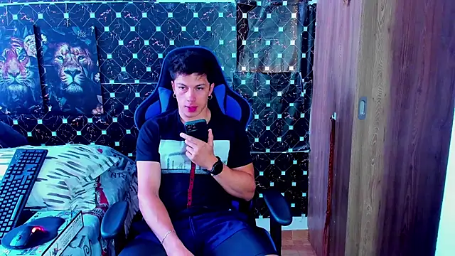 Snapshot of javiersexymann chatting on 01.08.26 javiersexymann online show from 01.08.26