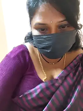 Snapshot of chaitara-reddy chatting on 02.07.26 chaitara-reddy online show from 02.07.26