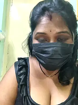 Snapshot of chaitara-reddy chatting on 02.17.26 chaitara-reddy online show from 02.17.26