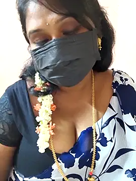 Snapshot of chaitara-reddy chatting on 03.12.26 chaitara-reddy online show from 03.12.26