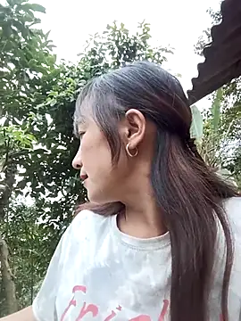 Snapshot of Mini3333 chatting on 10.23.25 Mini3333 online show from 10.23.25