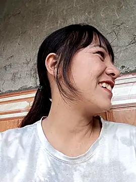 Snapshot of Mini3333 chatting on 12.21.25 Mini3333 online show from 12.21.25