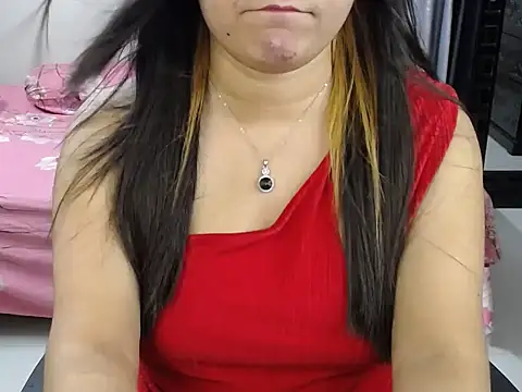 Snapshot of Ridiha_Pari chatting on 10.30.25 Ridiha Pari online show from 10.30.25