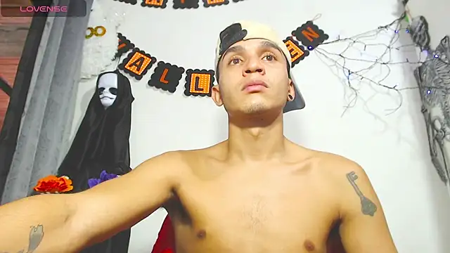 Angel latinboy online show from 10.23.25