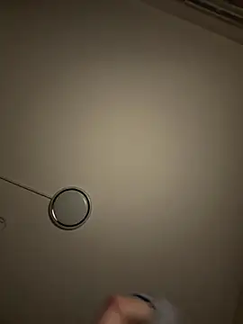 Snapshot of DaryaDoll chatting on 12.19.25 DaryaDoll online show from 12.19.25