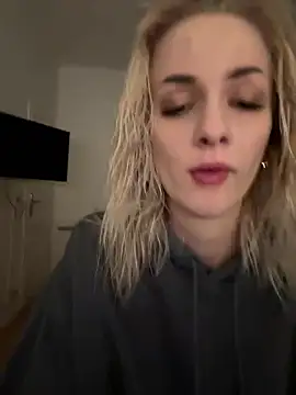 Snapshot of DaryaDoll chatting on 01.12.26 DaryaDoll online show from 01.12.26