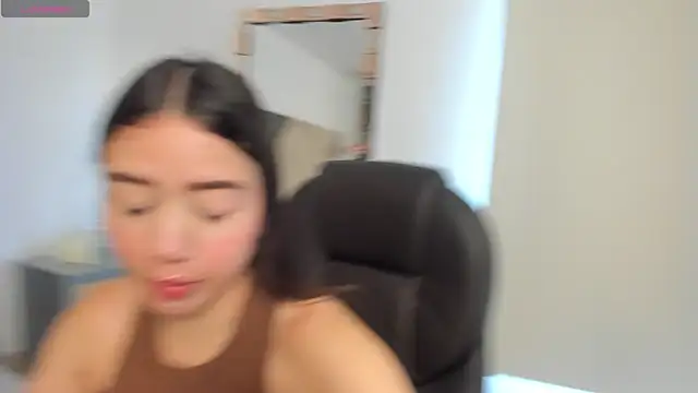 SaraWagner  online show from 09.24.25