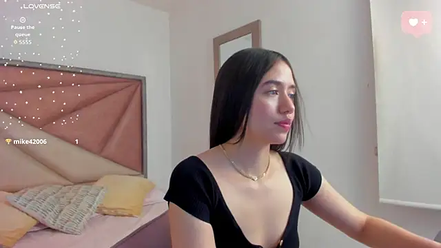 SaraWagner  online show from 07.26.26