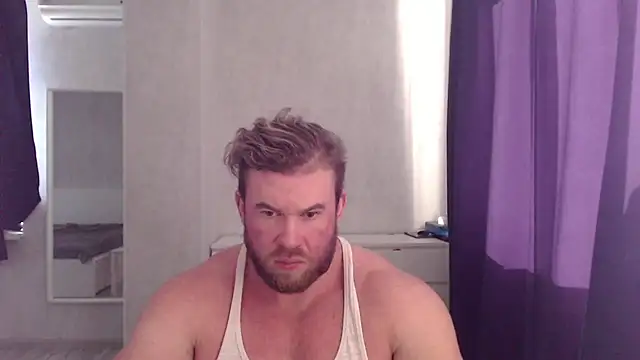 Snapshot of ThorHemsworthRU chatting on 01.10.25 ThorHemsworthRU online show from 01.10.25