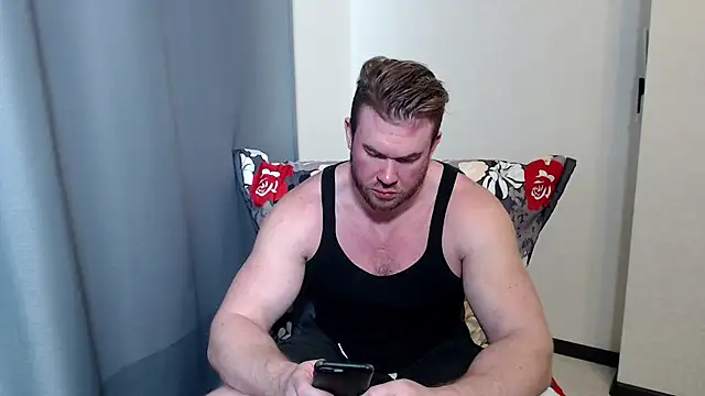 Snapshot of ThorHemsworthRU chatting on 03.19.25 ThorHemsworthRU online show from 03.19.25