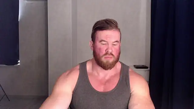 Snapshot of ThorHemsworthRU chatting on 10.18.25 ThorHemsworthRU online show from 10.18.25