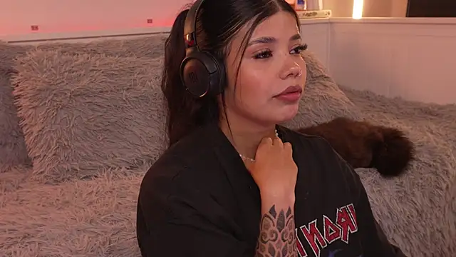 sophieee art online show from 01.09.26